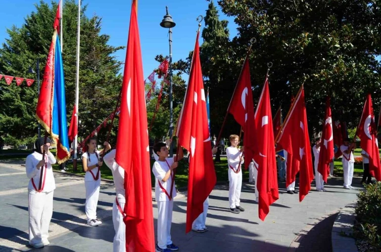 Samsun’da İlköğretim Haftası törenle kutlandı
