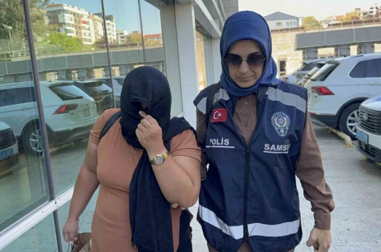 Samsun’da mağazadan giysi hırsızlığına gözaltı