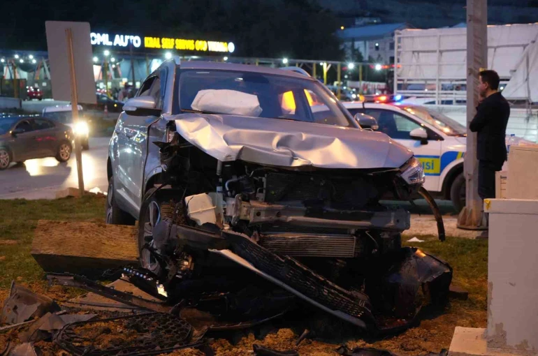 Samsun’da SUV tipi araçlar çarpıştı: 2 yaralı