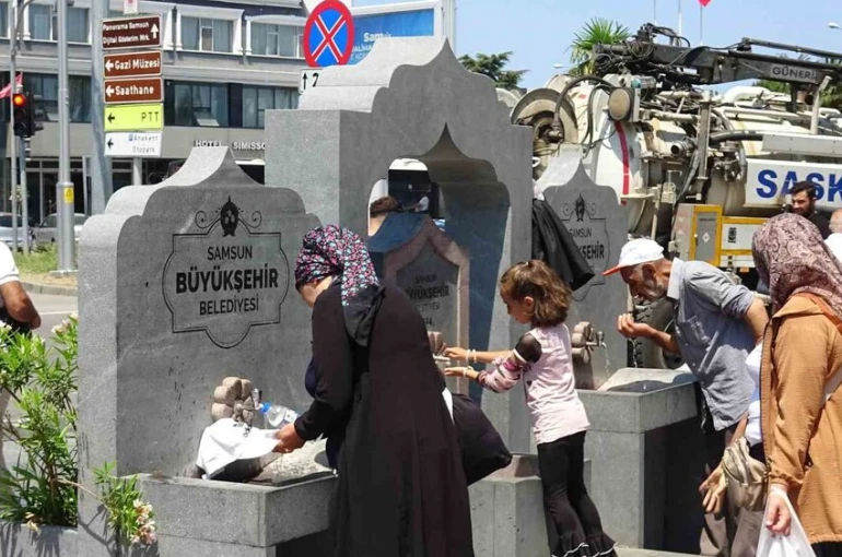 Samsun’da termometreler 42 dereceyi gösterdi: Tüm zamanların sıcaklık rekoru kırıldı
