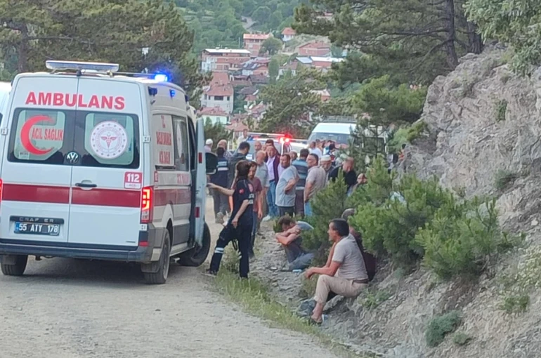 Samsun’da traktör uçuruma yuvarlandı: 1 ölü, 1 yaralı