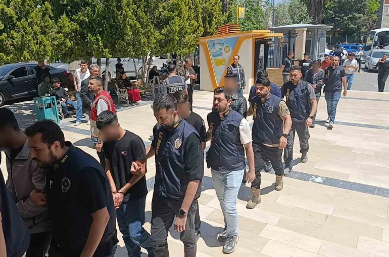 Şanlıurfa merkezli 11 ilde siber dolandırıcılık operasyonu: 31 tutuklama