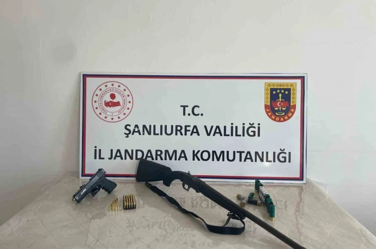Şanlıurfa’da 4 ilçede eş zamanlı operasyon: Çok sayıda silah ele geçirildi