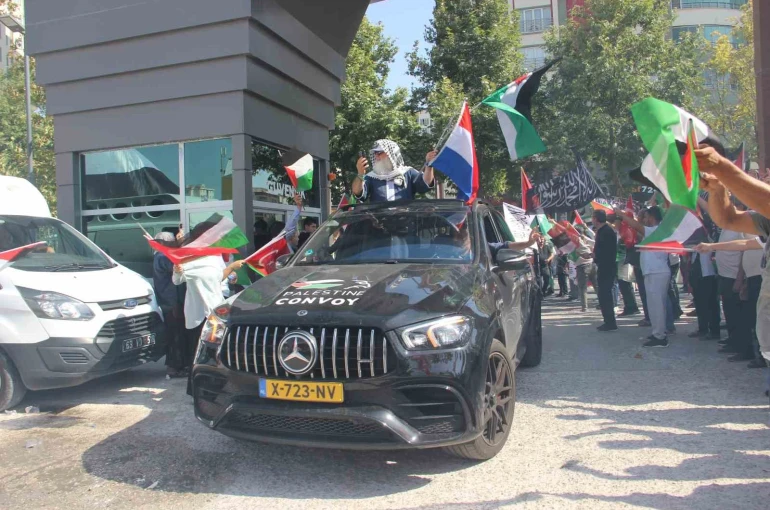 Şanlıurfa’da Filistin konvoyuna görkemli karşılama