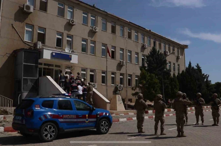Şanlıurfa’da göçmen kaçakçılığı operasyonu: 18 tutuklama 