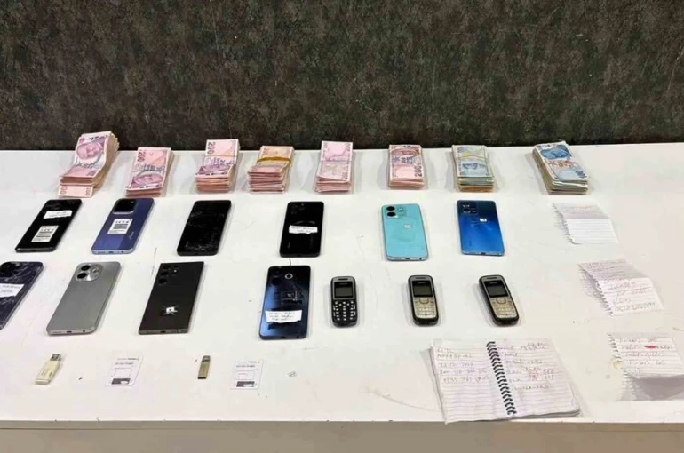 Şanlıurfa’da telefonla dolandırıcılık operasyonu: 9 tutuklama