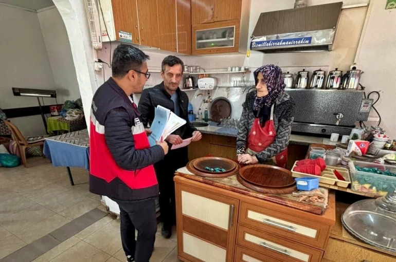 Şaphane’de kahvehane ve çay ocaklarında gıda denetimi