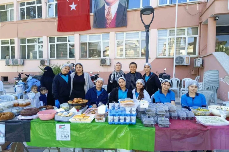 Sarıgöl’de öğrencilerden Gazze’ye anlamlı destek