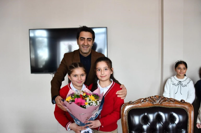 Sarıkamışlı öğrencilerden "Oyuncu Beyinler" turnuvasında gururlandıran başarı