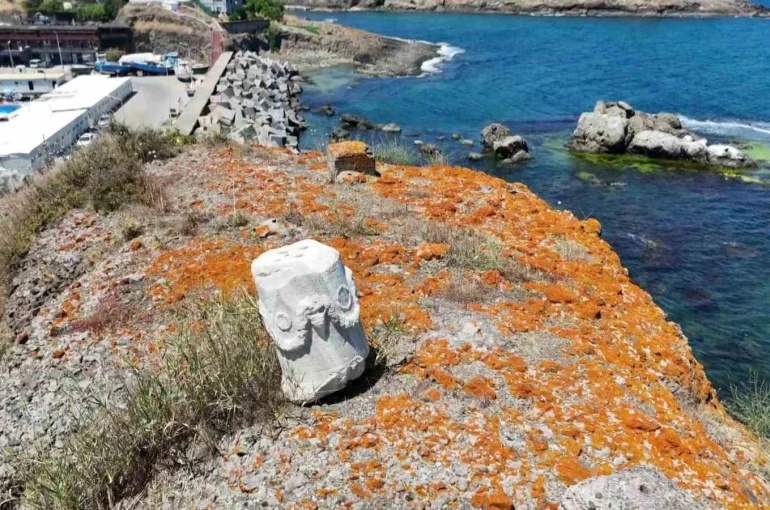 Sarıyer’de 2 bin yıllık Pompei Sütunu bakımsızlığa terk edildi