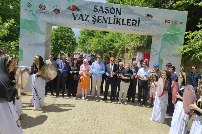 Sason’da ilk defa düzenlenen yaz şenliği yoğun ilgi gördü 