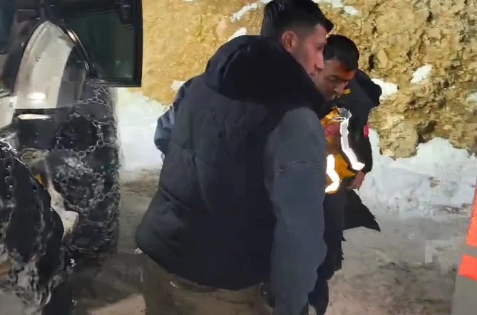 Sason’da kar nedeni ile mahsur kalan hasta kurtarıldı