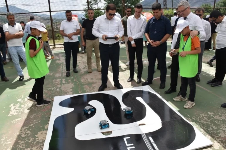 Sason’da robot ve teknoloji sergisi açıldı