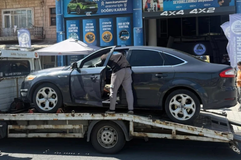 Satmak istediği aracın içi farklı, dışı farkı, ruhsatı farklı çıktı 