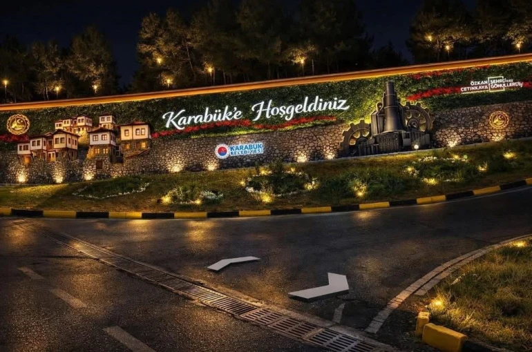 Şehir girişlerine estetik görünüm kazandırılıyor