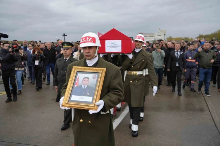 Şehit Altıok’un cenazesi Samsun’a getirildi