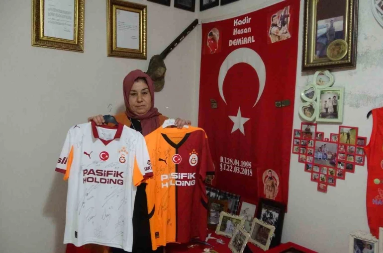 Şehit annesinin Galatasaray forması isteği yerine getirildi