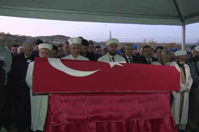 Şehit Astsubay Ramazan Yağız, Bursa’da son yolculuğuna uğurlandı