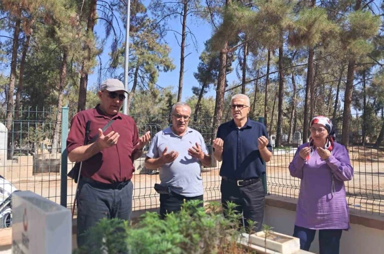 Şehit babasının mezarını 58 yıl sonra buldu, 2 yıl sonra yeniden ziyaret etti
