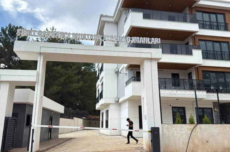 Şehit Başsavcı Mustafa Alper’in İsmi Adliye Lojmanlarında yaşatılacak