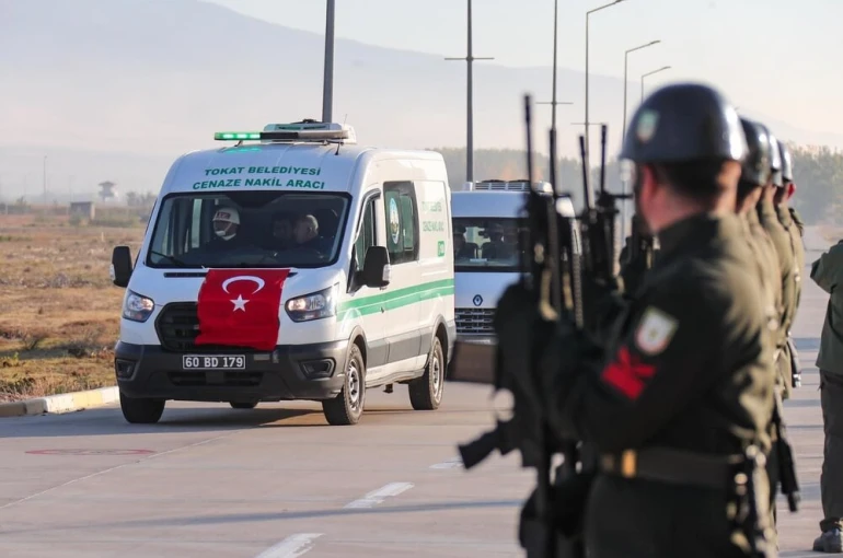 Şehit Eyüp Güner Gaziantep’e dualarla uğurlandı