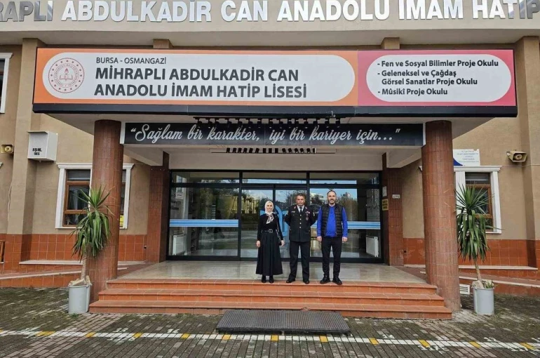 Şehit kızı öğretmen unutulmadı