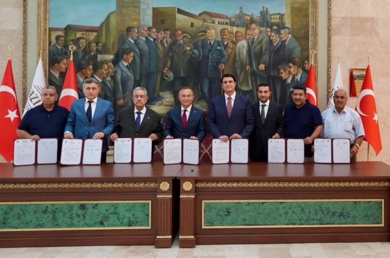 Şehitkamil’e 2 yeni tesis için imzalar atıldı