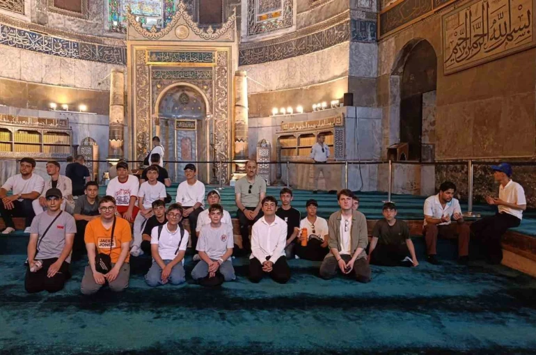 Şehitler Ortaokulu öğrencileri 4 günlük tarih ve kültür gezisini tamamladı