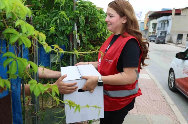Şehzadeler Belediyesi’nden ihtiyaç sahiplerine gıda desteği