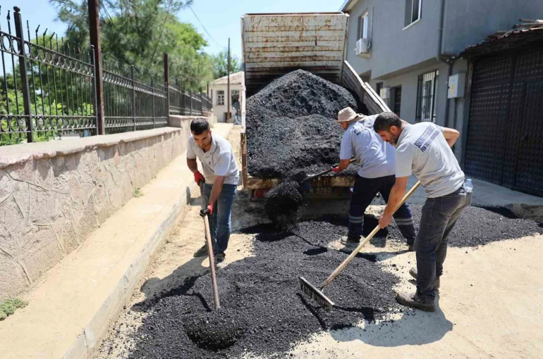 Şehzadeler’de 67 mahallede çalışmalar aralıksız devam ediyor 