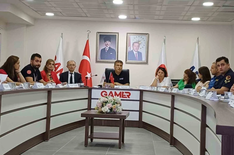 Sel felaketlerine karşı masa başı tatbikatı yaptılar