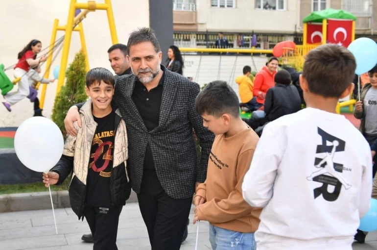 Şelale Evler Parkı hizmete girdi