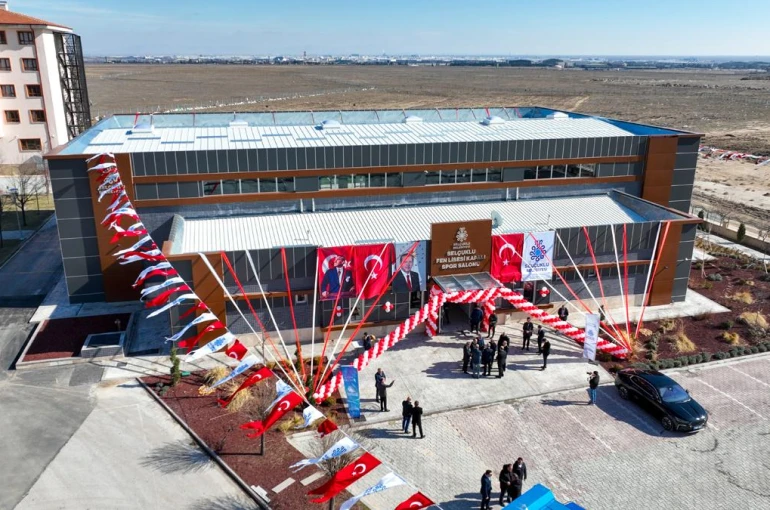 Selçuklu Fen Lisesi Kapalı Spor Salonu ve Suni Çim Saha’nın resmi açılışı gerçekleştirildi