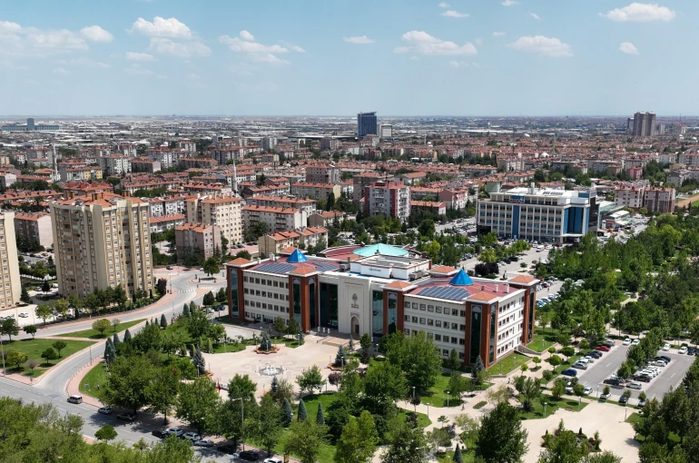Selçuklu, nüfusuyla 50 ilden büyük