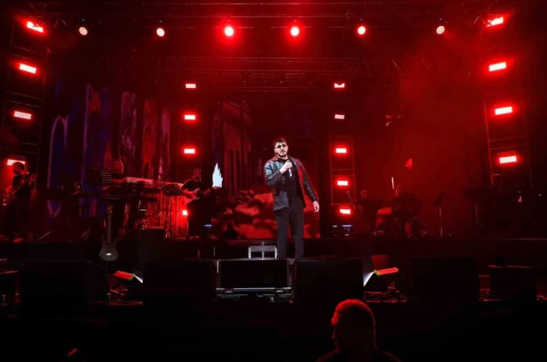Semicenk konserinde izdiham yaşandı