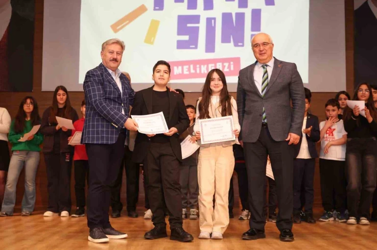 ’Sen Yaparsın Melikgazi’de başarılı olan küçük müzisyenler ödüllerini aldı