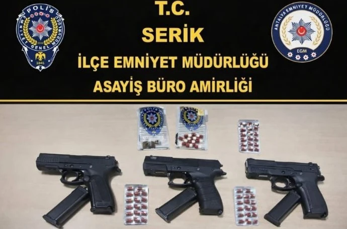 Serik’te silahla ateş ederek kamu güvenliğini tehlikeye sokan 7 kişi tutuklandı