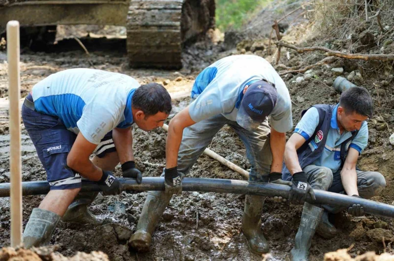 Seydikemer Zorlar’ın su kesintisi ve basınç sıkıntısı gideriliyor