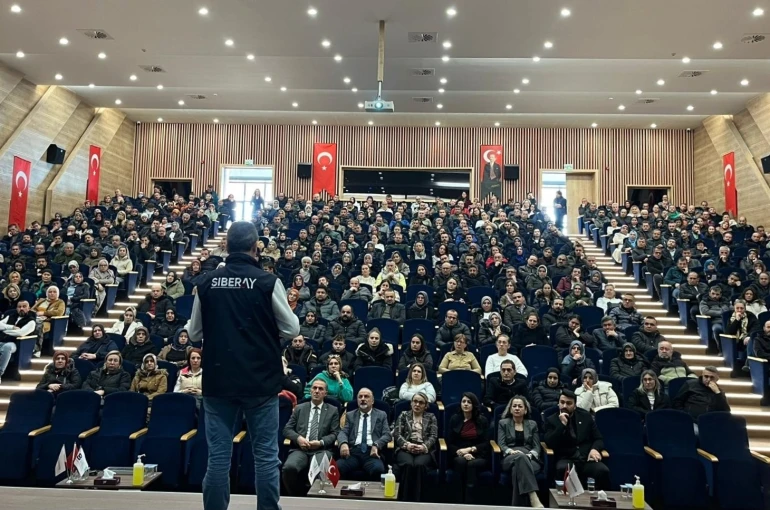 Siber suçlarla ilgili 450 kişiye eğitim verildi