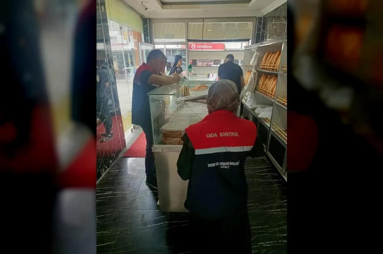 Siirt’te fırınlara sıkı denetim: Mevzuata aykırı hareket eden 5 fırına 526 bin lira ceza kesildi