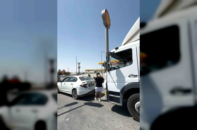 Siirt’te maddi hasarlı kaza