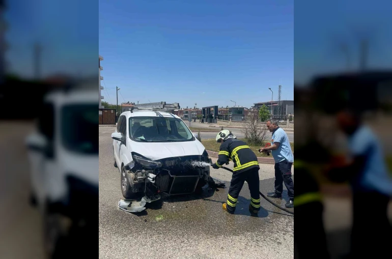 Siirt’te otomobiller çarpıştı