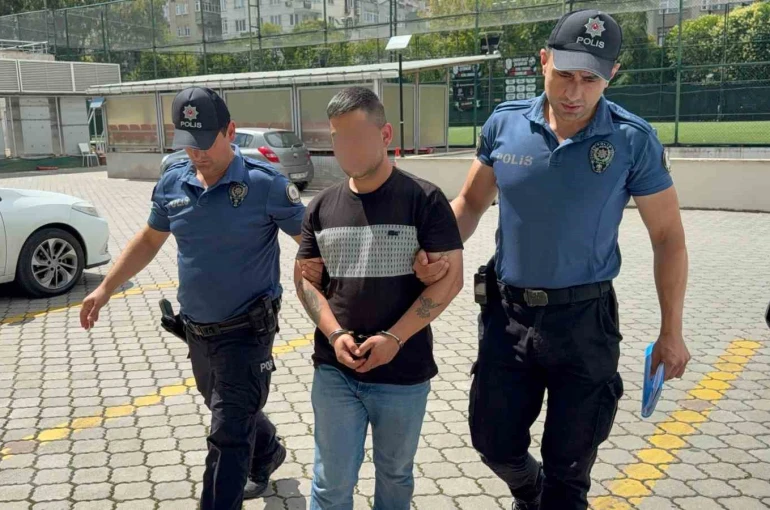 Silahından çıkan kurşun hastaneye isabet etti: Şüpheli tutuklandı