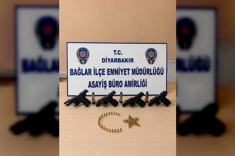 Silahlı kavgaya bakan polis, hem şahısları yakaladı hem de silahları ele geçirdi