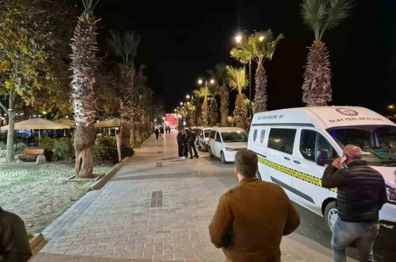 Silivri sahilinde denizde erkek cesedi bulundu