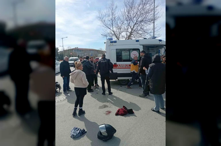 Silivri’de ışık ihlali yapan otomobil sürücüsü, motosikletle çarpıştı