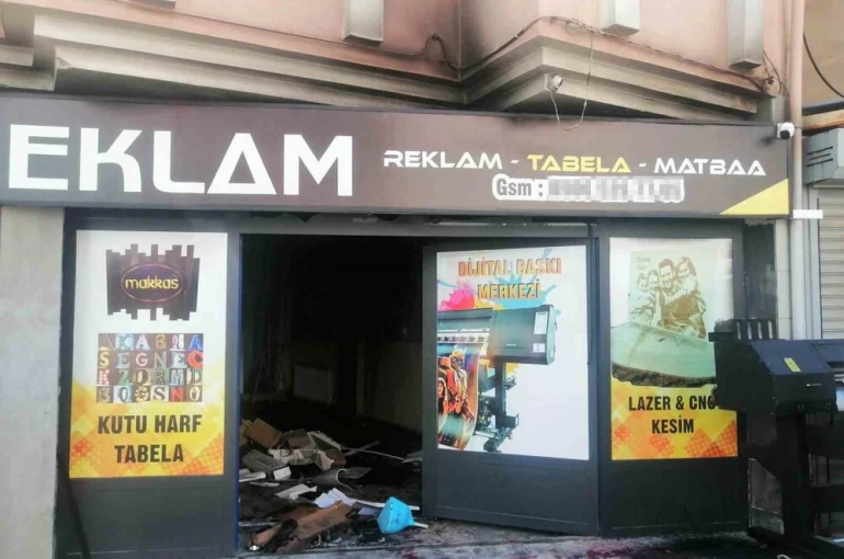 Simav’da iş yerinde çıkan yangın büyümeden söndürüldü