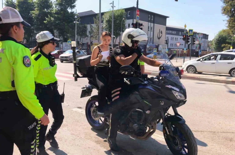 Sınava 1 dakika kala polis yetiştirdi