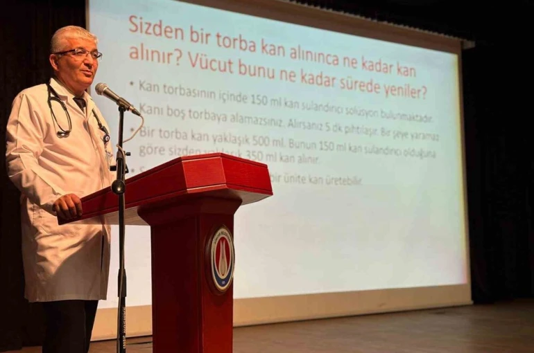 Sincan Belediyesi’nden ‘Kızılay Haftası’ semineri
