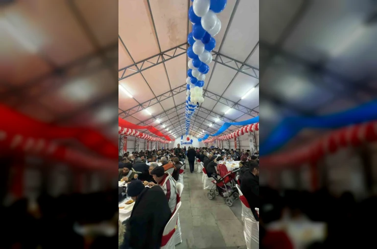 Sincan’da iftar sofraları kuruluyor, gönüller buluşuyor